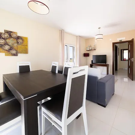 Deluxe Апартаменты *